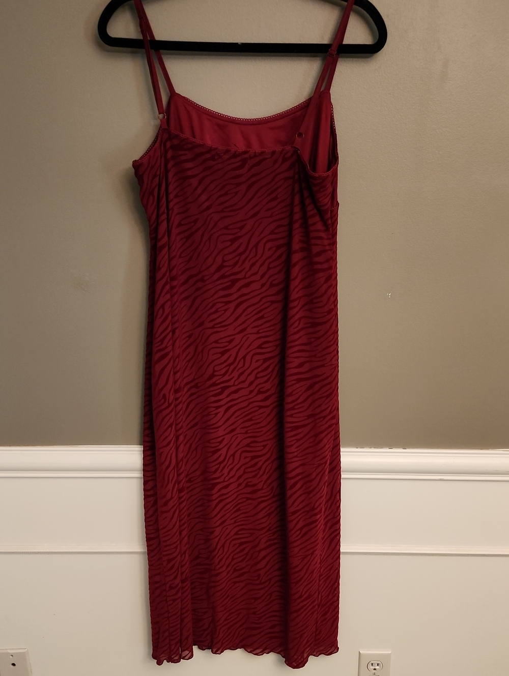Madden NYC Women's Red Zebra-Print Velevet Slip Dress - Picture 4 of 16